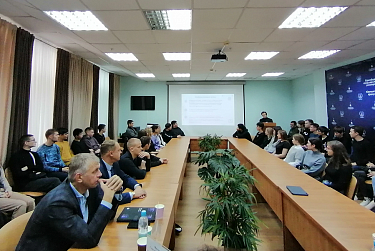 Молодежь борется с недостоверной, ложной информацией